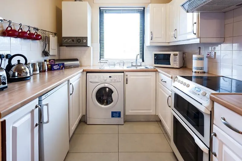 Bryson Road Edinburgh Apartment 0*,