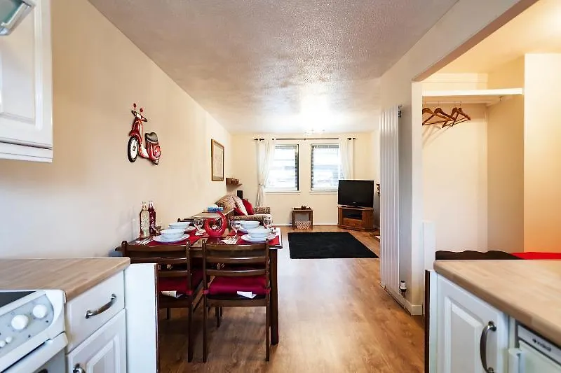 Bryson Road Edinburgh Apartment 0*,
