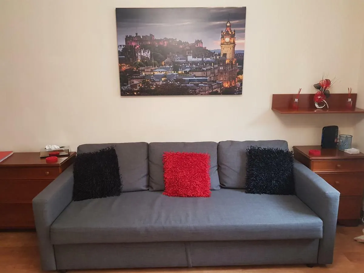 Bryson Road Edinburgh Apartment
